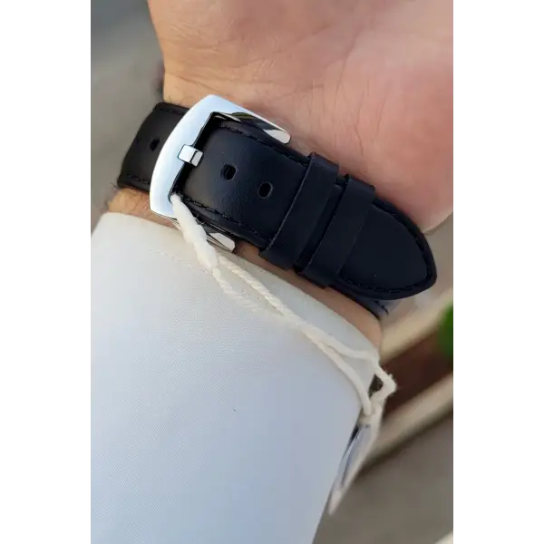 Ferrucci FCISTE402 Kasası Gümüş Kordonu Siyah Renk 44 Mm İç Göstergeleri Aktif Erkek Kol Saati