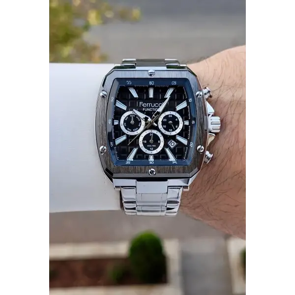 Kadranı Siyah Kordonu Gümüş Renk İç Göstergelri Aktif 40 Mm Erkek Kol Saati