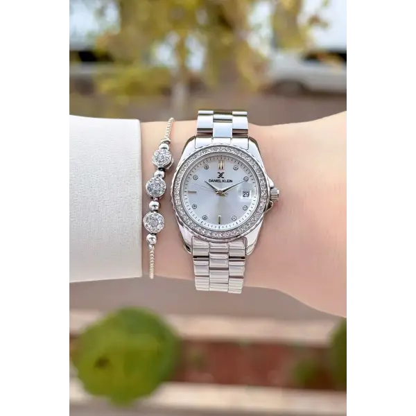 Gümüş Renk 30 Mm Kadın Kol Saati ve Bileklik