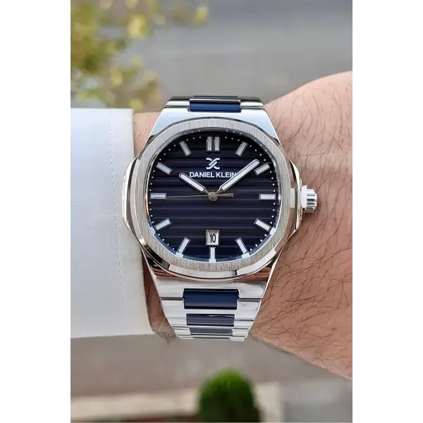 Kadranı Lacivert Kordonu Lacivert Gümüş Renk Takvimli Erkek Kol Saati