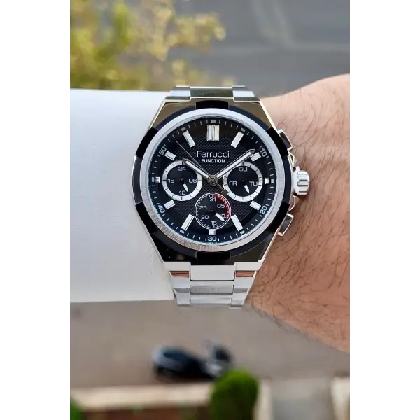 43 Mm Kadranı Siyah Kordonu Gümüş Renk İç Göstergeleri Aktif Erkek Kol Saati