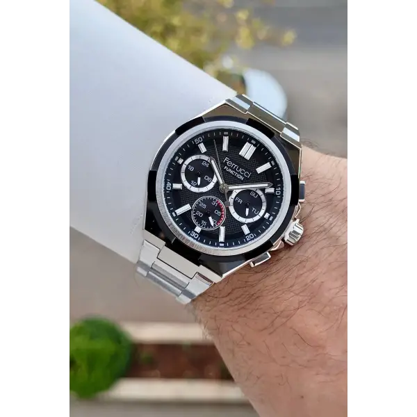 43 Mm Kadranı Siyah Kordonu Gümüş Renk İç Göstergeleri Aktif Erkek Kol Saati