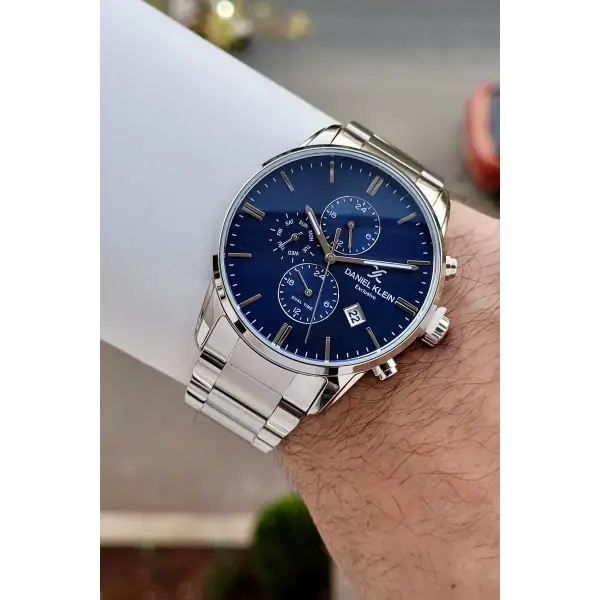 Kadranı Lacivert Kordonu Gümüş Renk 42 Mm İç Göstergeleri Aktif Erkek Kol Saati