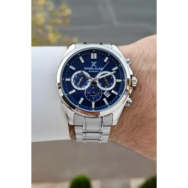 Kadranı Lacivert Kordonu Gümüş Renk 43 Mm İç Göstergeleri Aktif Erkek Kol Saati