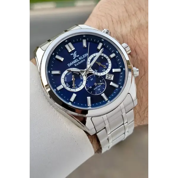 Kadranı Lacivert Kordonu Gümüş Renk 43 Mm İç Göstergeleri Aktif Erkek Kol Saati