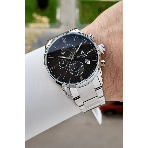 Kadranı Siyah Kordonu Gümüş Renk 42 Mm İç Göstergeleri Aktif Erkek Kol Saati