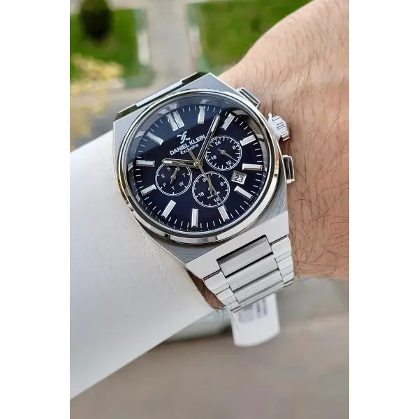 Kadranı Lacivert Kordonu Gümüş Renk 43 Mm İç Göstergeleri Aktif Erkek Kol Saati