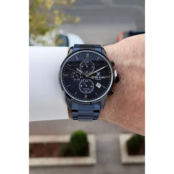 Kasası Siyah Kordonu Lacivert Renk 42 Mm İç Göstergeleri Aktif Erkek Kol Saati