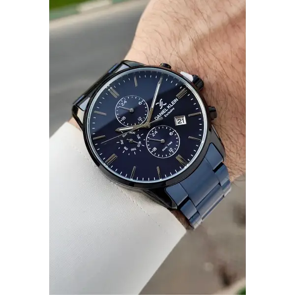 Kasası Siyah Kordonu Lacivert Renk 42 Mm İç Göstergeleri Aktif Erkek Kol Saati