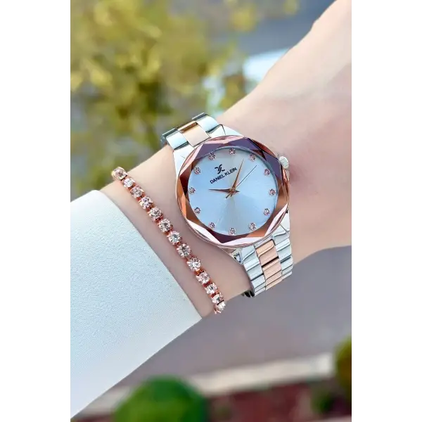 Marka Rose Gümüş Renk 33 Mm Kesme Camlı Kadın Kol Saati Ve Hediye Bileklik