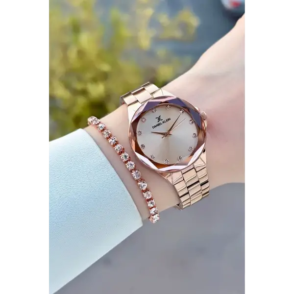 Rose Renk 33 Mm Kesme Camlı Kadın Kol Saati Ve Bileklik