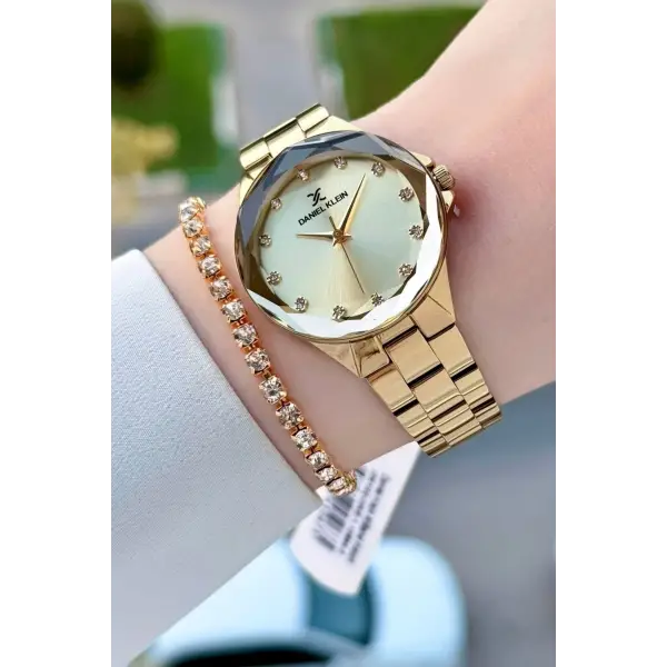 Gold Renk 33 Mm Kadın Kol Saati ve Bileklik