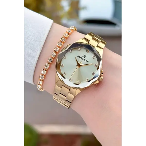 Gold Renk 33 Mm Kadın Kol Saati ve Bileklik