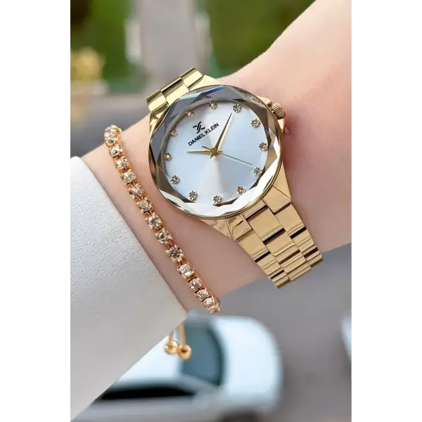 Kadranı Gümüş Kordonu Gold Renk 33 Mm Kadın Kol Saati ve Bileklik