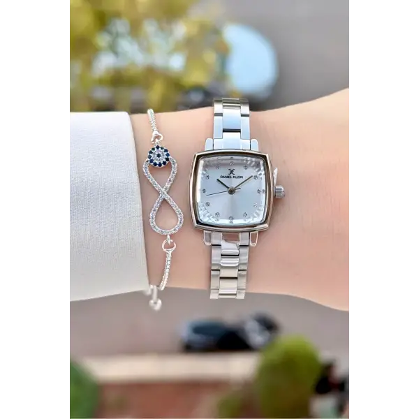 Gümüş Renk Kadın Kol Saati Ve Bileklik