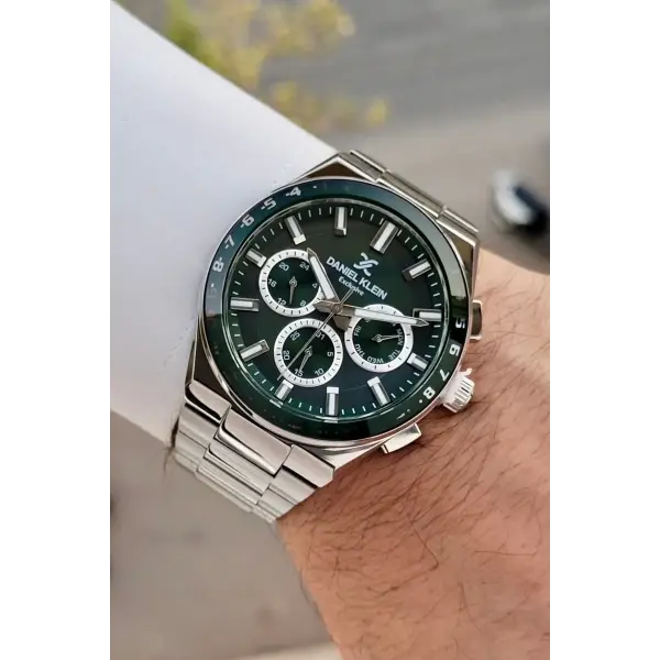 Kadranı Yeşil Kordonu Gümüş Renk İç Göstergeleri Aktif Erkek Kol Saati