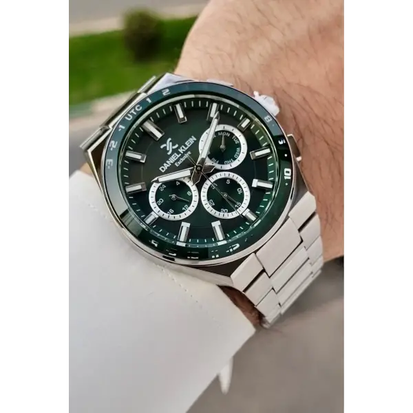 Kadranı Yeşil Kordonu Gümüş Renk İç Göstergeleri Aktif Erkek Kol Saati