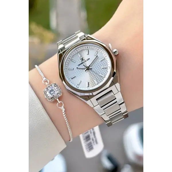 Gümüş Renk 33 Mm Kadın Kol Saati ve Bileklik