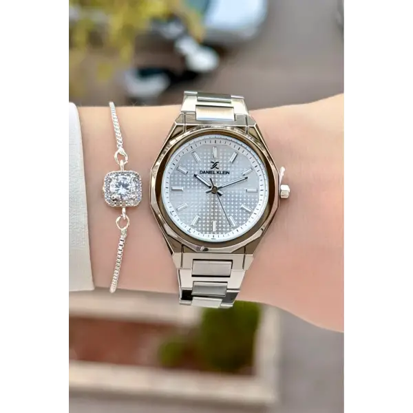 Gümüş Renk 33 Mm Kadın Kol Saati ve Bileklik