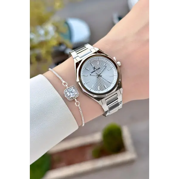 Gümüş Renk 33 Mm Kadın Kol Saati ve Bileklik