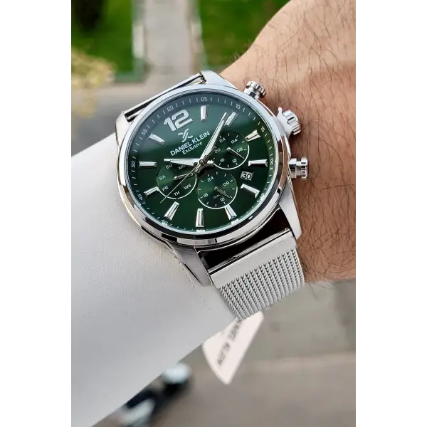 Kadranı Yeşil Kordonu Gümüş Renk 43 Mm İç Göstergeleri Aktif Erkek Kol Saati