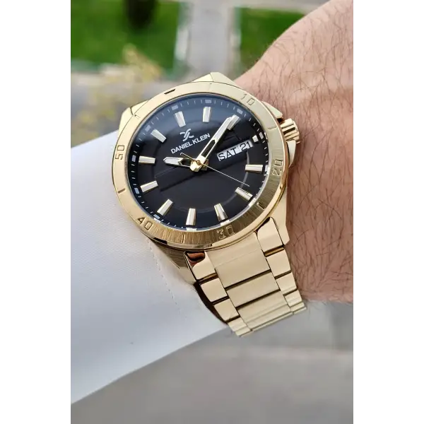 Kadranı Siyah Kordonu Gold Renk 43 Mm İç Göstergeleri Aktif Erkek Kol Saati