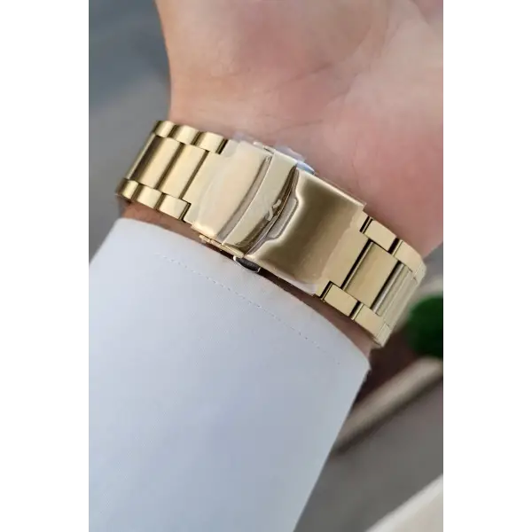 Kadranı Siyah Kordonu Gold Renk 43 Mm İç Göstergeleri Aktif Erkek Kol Saati