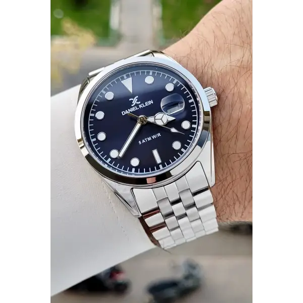 Kadranı Lacivert Kordonu Gümüş Renk İç Göstergeleri Aktif Hediye Paketli Erkek Kol Saati