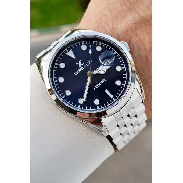 Kadranı Lacivert Kordonu Gümüş Renk İç Göstergeleri Aktif Hediye Paketli Erkek Kol Saati