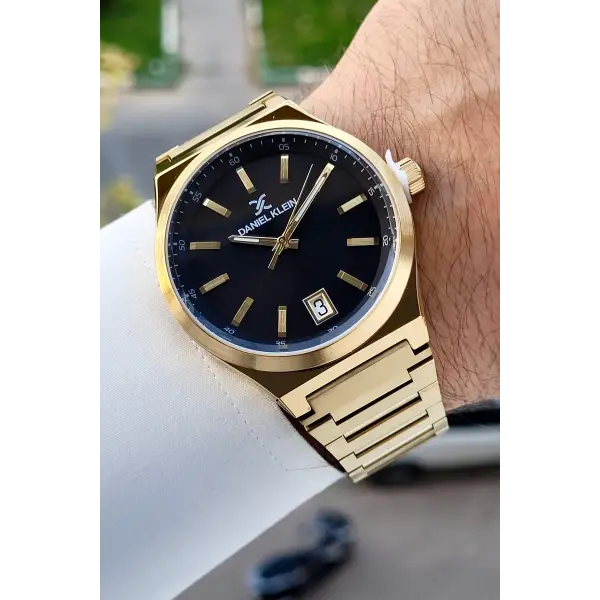 Kadranı Siyah Kordonu Gold Renk 42 Mm İç Göstergeleri Aktif Erkek Kol Saati