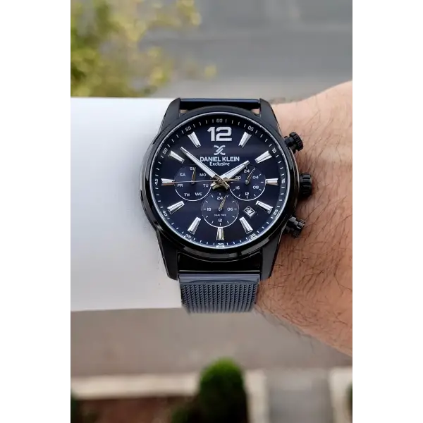 Kasası Siyah Kordonu Lacivert Renk 43 Mm İç Göstergeleri Aktif Erkek Kol Saati