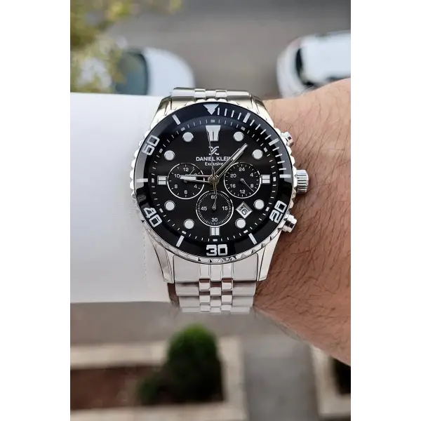 Kadranı Siyah Kordonu Gümüş Renk 44 Mm İç Göstergeleri Aktif Erkek Kol Saati