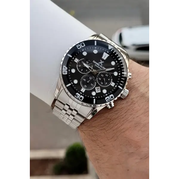 Kadranı Siyah Kordonu Gümüş Renk 44 Mm İç Göstergeleri Aktif Erkek Kol Saati