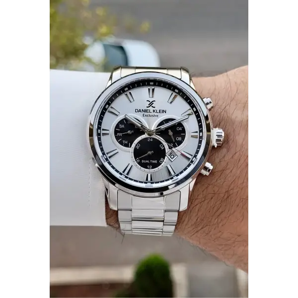 Göstergeleri Aktif Kadranı Gümüş Renk Hediye Paketli Erkek Kol Saati