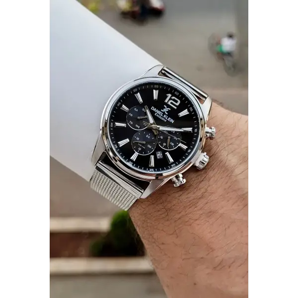 Kadranı Siyah Kordonu Gümüş Renk 43 Mm İç Göstergeleri Aktif Erkek Kol Saati