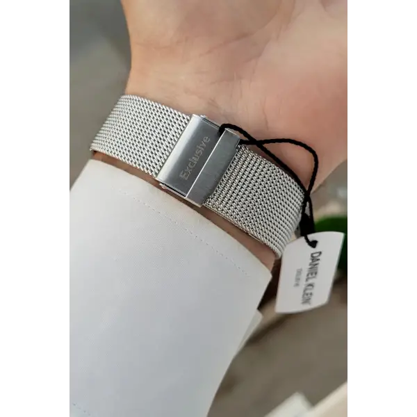 Kadranı Siyah Kordonu Gümüş Renk 43 Mm İç Göstergeleri Aktif Erkek Kol Saati