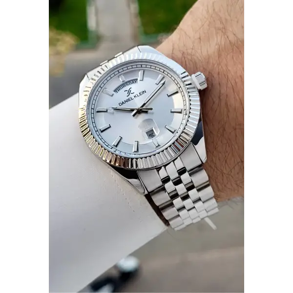 Gümüş Renk 42 Mm İç Göstergeleri Aktif Erkek Kol Saati