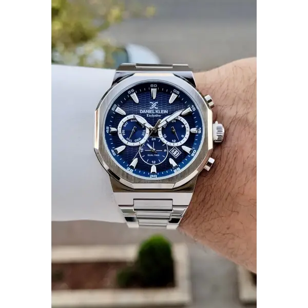 Kadranı Lacivert Kordonu Gümüş Renk 43 Mm İç Göstergeleri Aktif Erkek Kol Saati