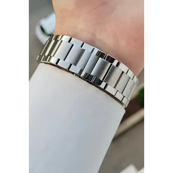 Kadranı Yeşil Kordonu Gümüş Renk 42 Mm İç Göstergeleri Aktif Erkek Kol Saati