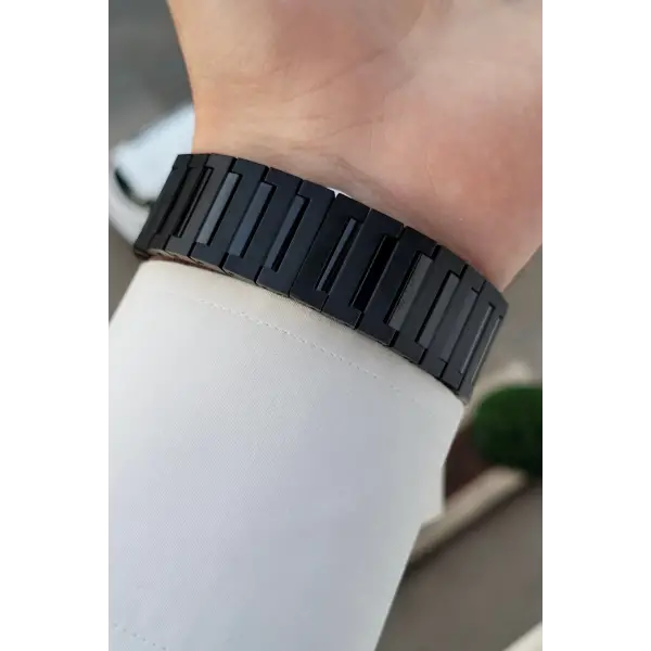 Siyah Renk 42 Mm İç Göstergeleri Aktif Erkek Kol Saati