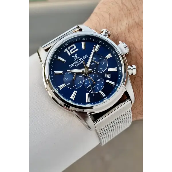 Kadranı Lacivert Kordonu Gümüş Renk 43 Mm İç Göstergeleri Aktif Erkek Kol Saati