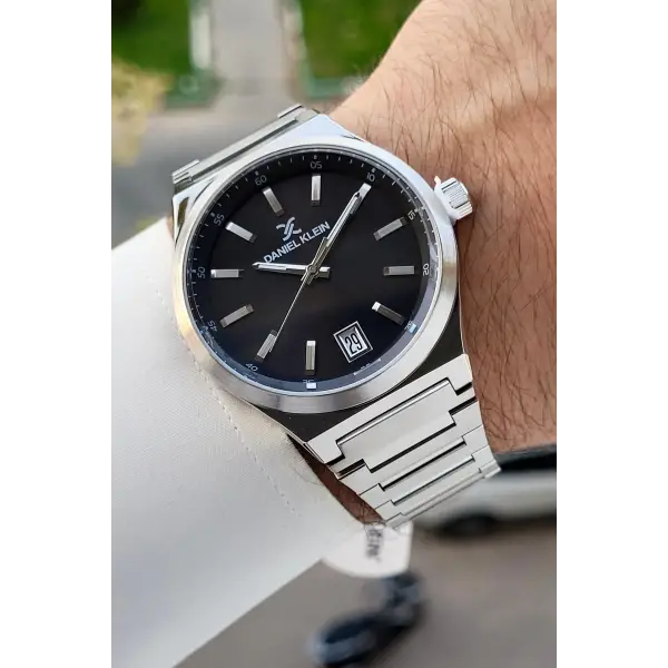 Kadranı Siyah Kordonu Gümüş Renk 42 Mm İç Göstergeleri Aktif Erkek Kol Saati