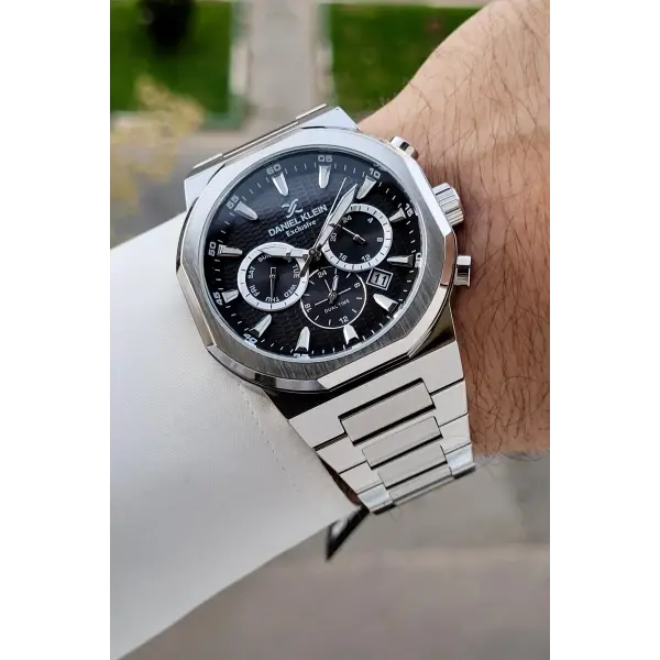 Kadranı Siyah Kordonu Gümüş Renk 43 Mm İç Göstergeleri Aktif Erkek Kol Saati