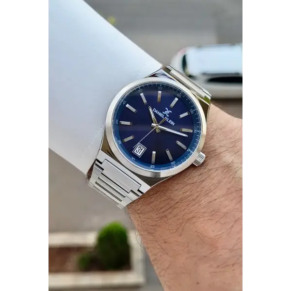 Kadranı Lacivert Kordonu Gümüş Renk 42 Mm İç Göstergeleri Aktif Erkek Kol Saati