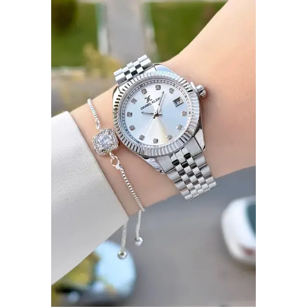 Gümüş Renk Kadın Kol Saati ve Hediye Baget Bileklik