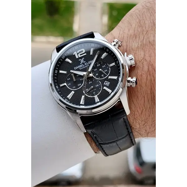 Kasası Siyah Kordonu Siyah Renk 43 Mm İç Göstergeleri Aktif Erkek Kol Saati