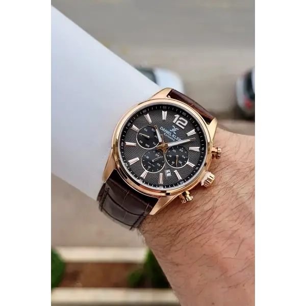 Kasası Rose Kordonu Kahverengi Renk 43 Mm İç Göstergeleri Aktif Erkek Kol Saati