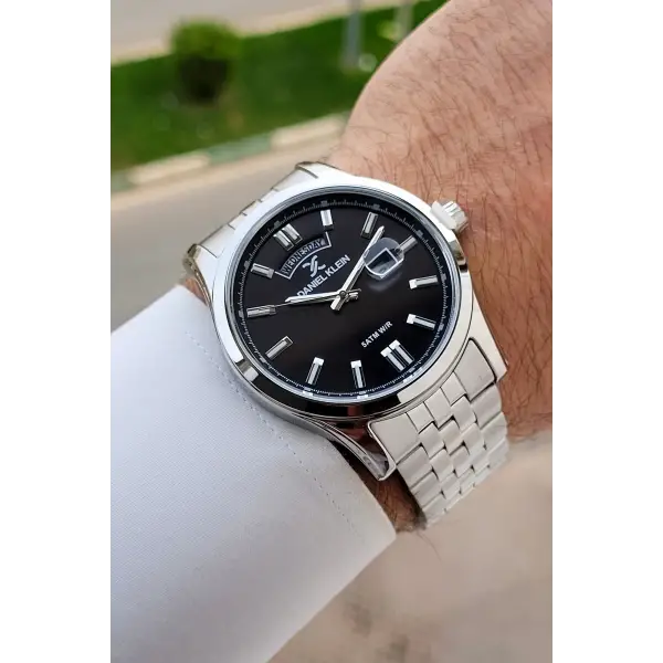 Kadranı Siyah Kordonu Gümüş Renk 43 mm Erkek Kol Saati