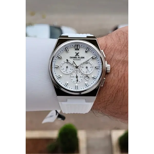 Kasası Gümüş Kordonu Beyaz Renk 44 Mm Göstergeleri Aktif Erkek Kol Saati