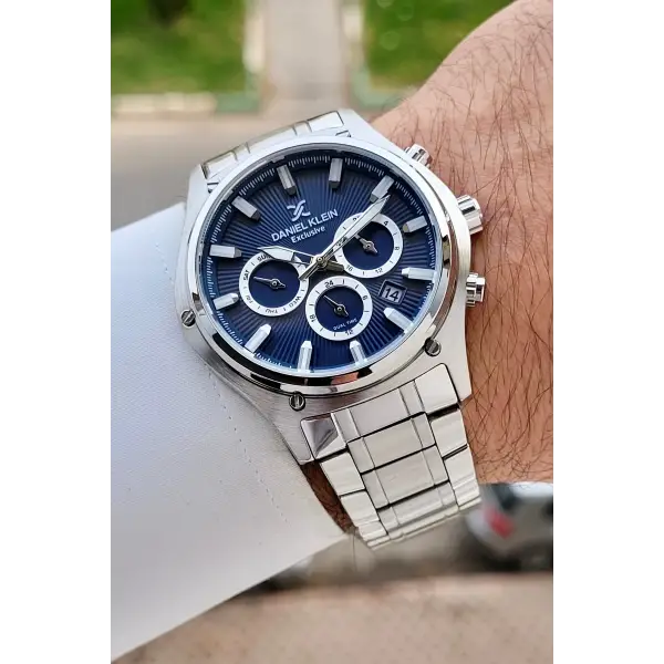 Kadranı Lacivert Kordonu Gümüş Renk 44 Mm Göstergeleri Aktif Erkek Kol Saati